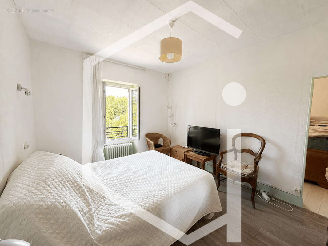 Maison familiale avec terrain clos et arboré à 7 km de La Charité-sur-Loire - photo 6