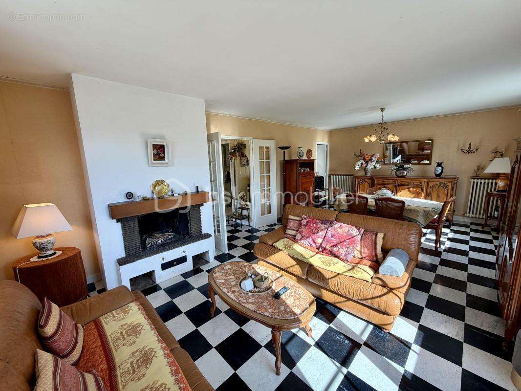 Maison à MEUNG-SUR-LOIRE