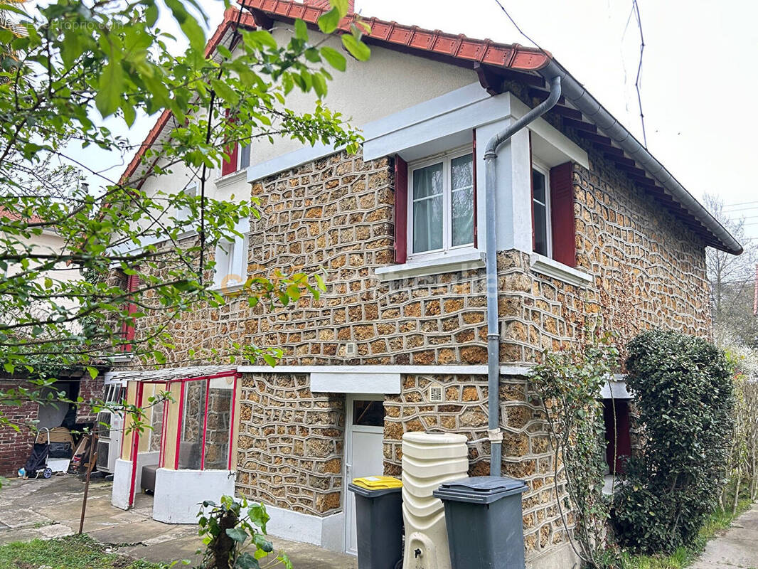 Maison à VILLENEUVE-LE-ROI