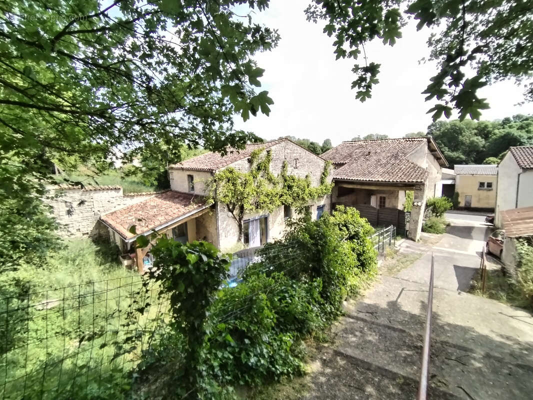 Maison à CHIZE
