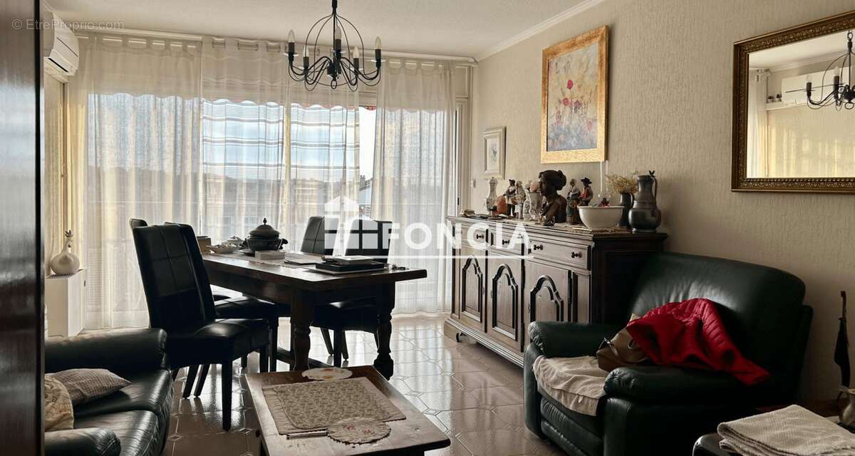Appartement à SALON-DE-PROVENCE