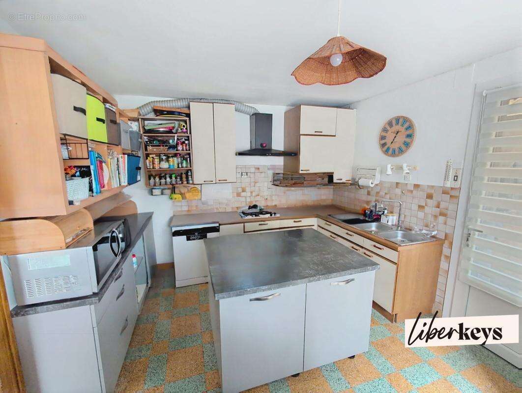 Maison à MONTREUIL-BELLAY