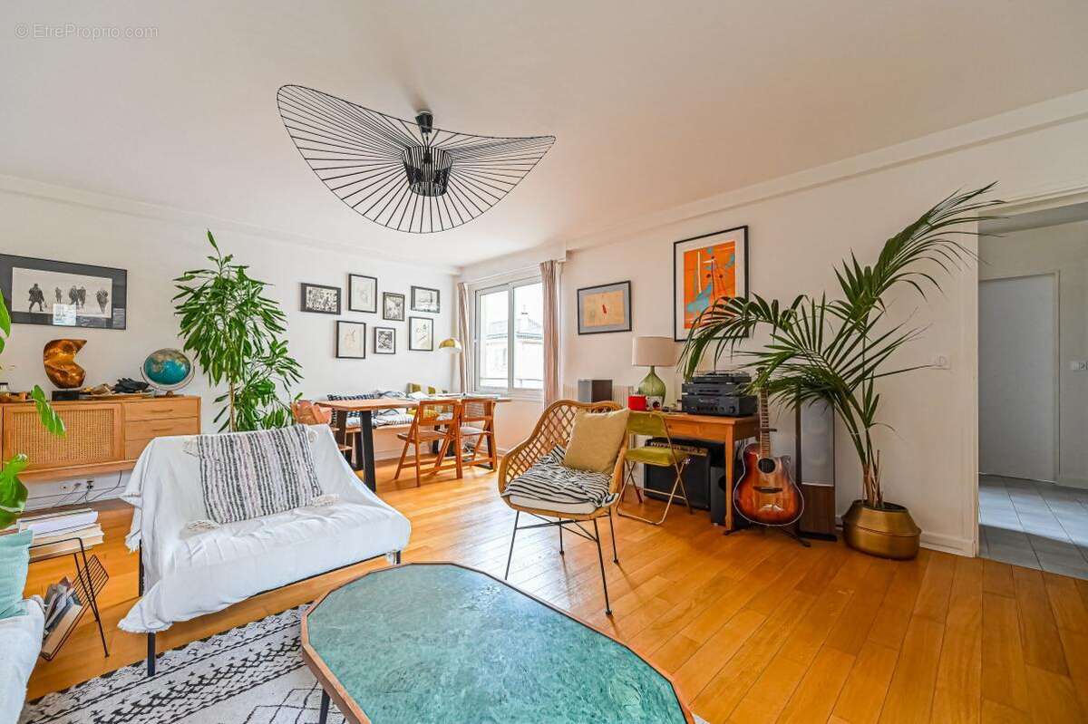 Appartement à PARIS-18E