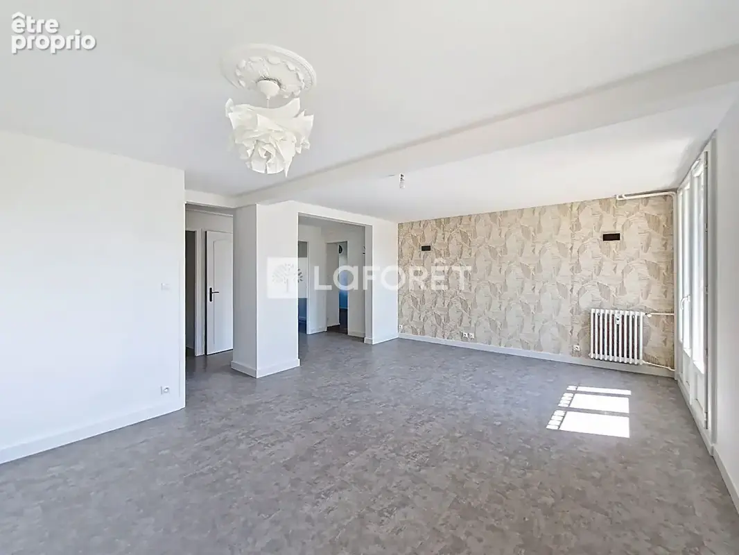 Appartement RENOVE Caluire Et Cuire 4 pièce(s) 68.60 m2 - photo 2