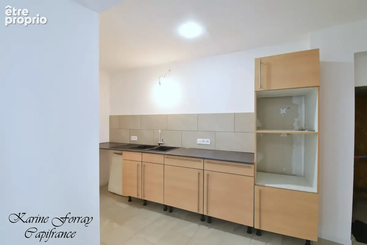 Maison de village 189m2 avec jardin à vendre 6 pièces COLOMBIERS (34) - photo 7