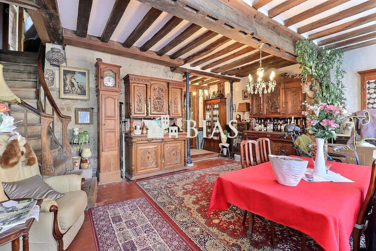 Maison 240 m² à Livarot  - photo 2
