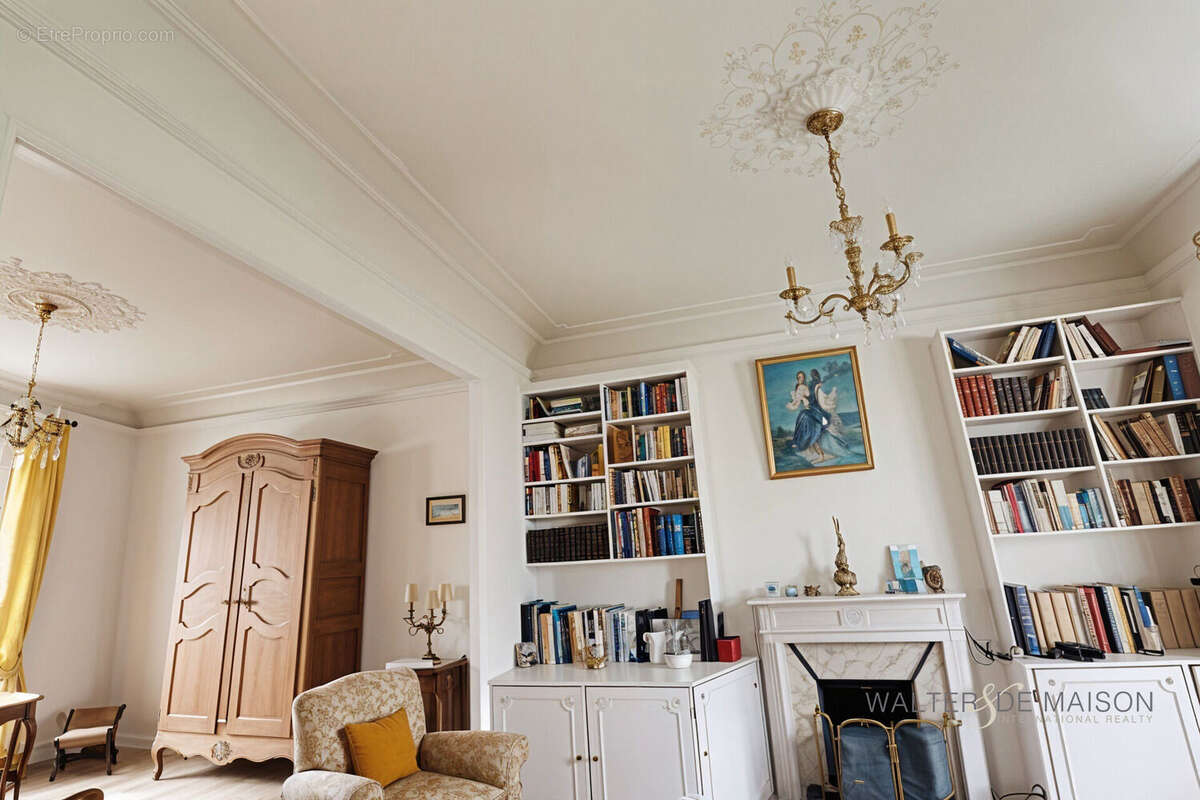 Maison à SAINT-REMY-LES-CHEVREUSE