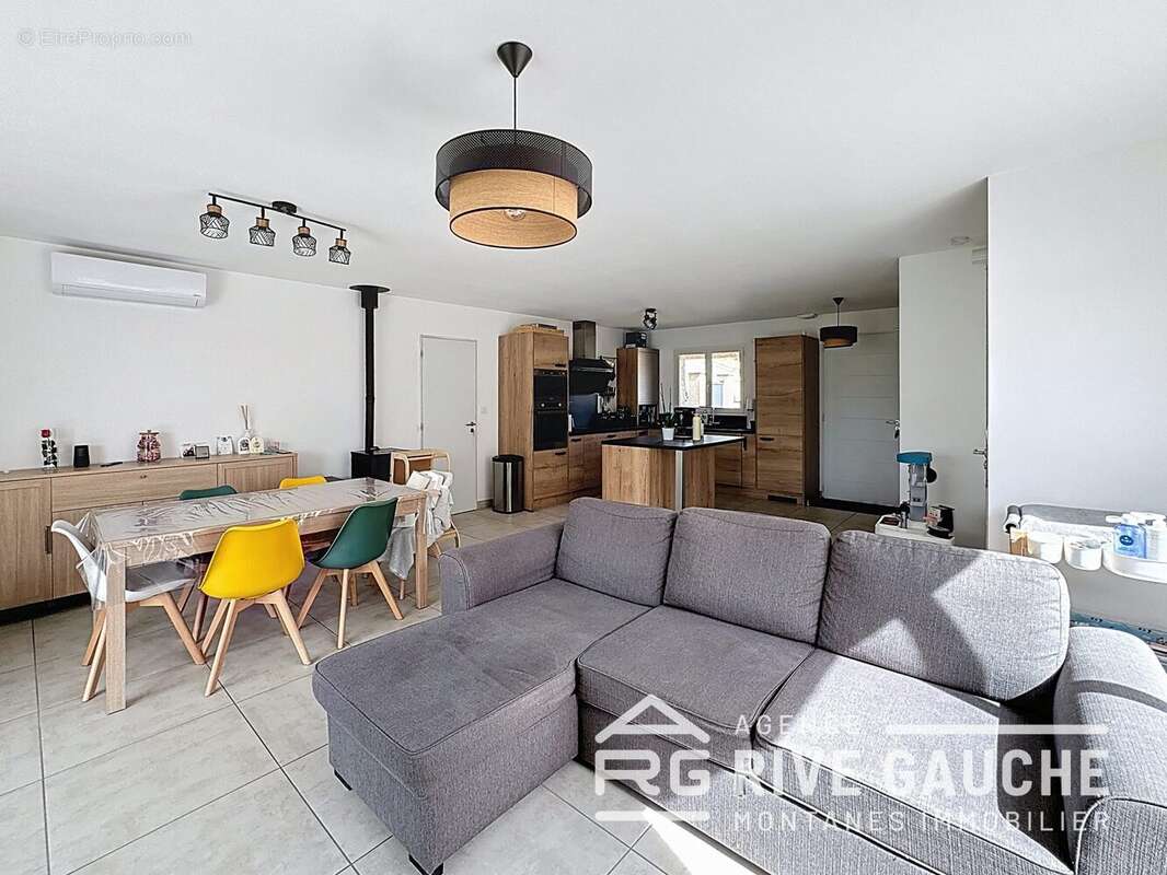 Maison à ROUSSILLON