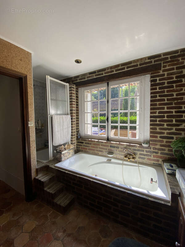 Maison à AIX-EN-OTHE