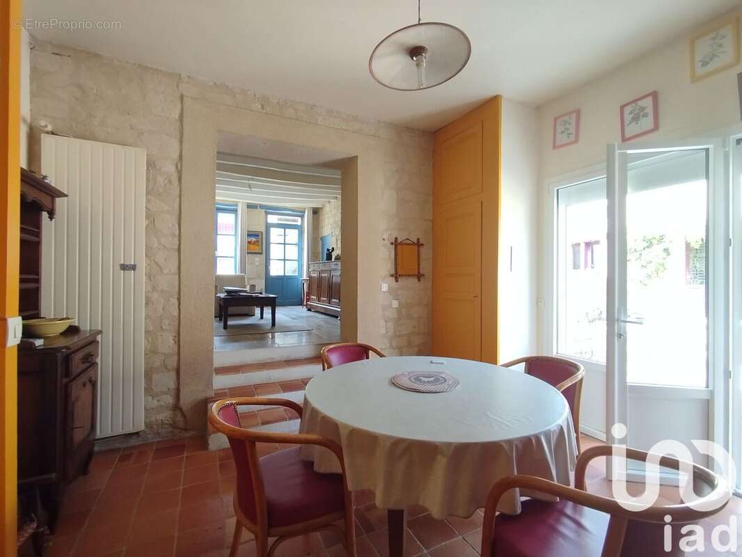 Photo 8 - Maison à CHINON