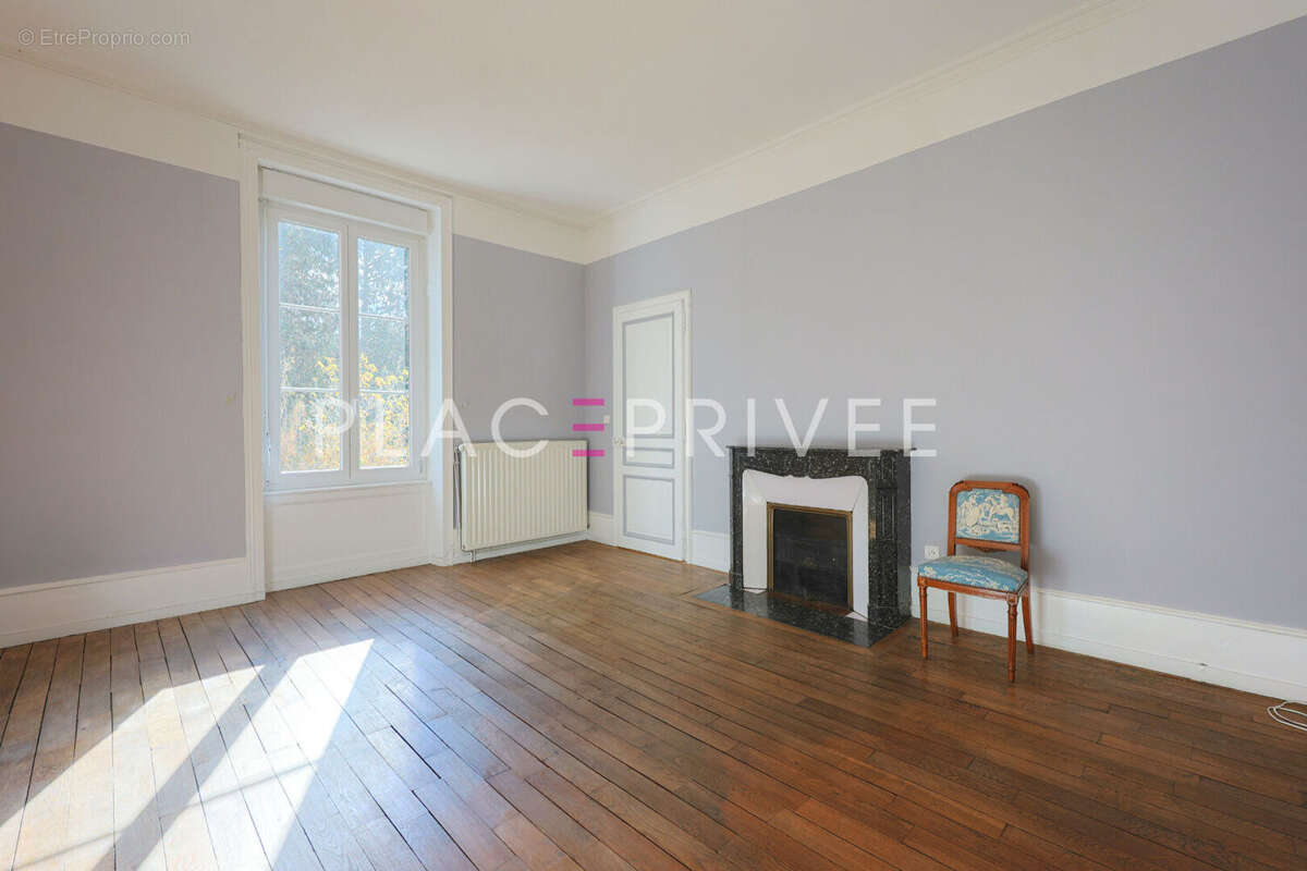 Maison à LE VAL-D&#039;AJOL