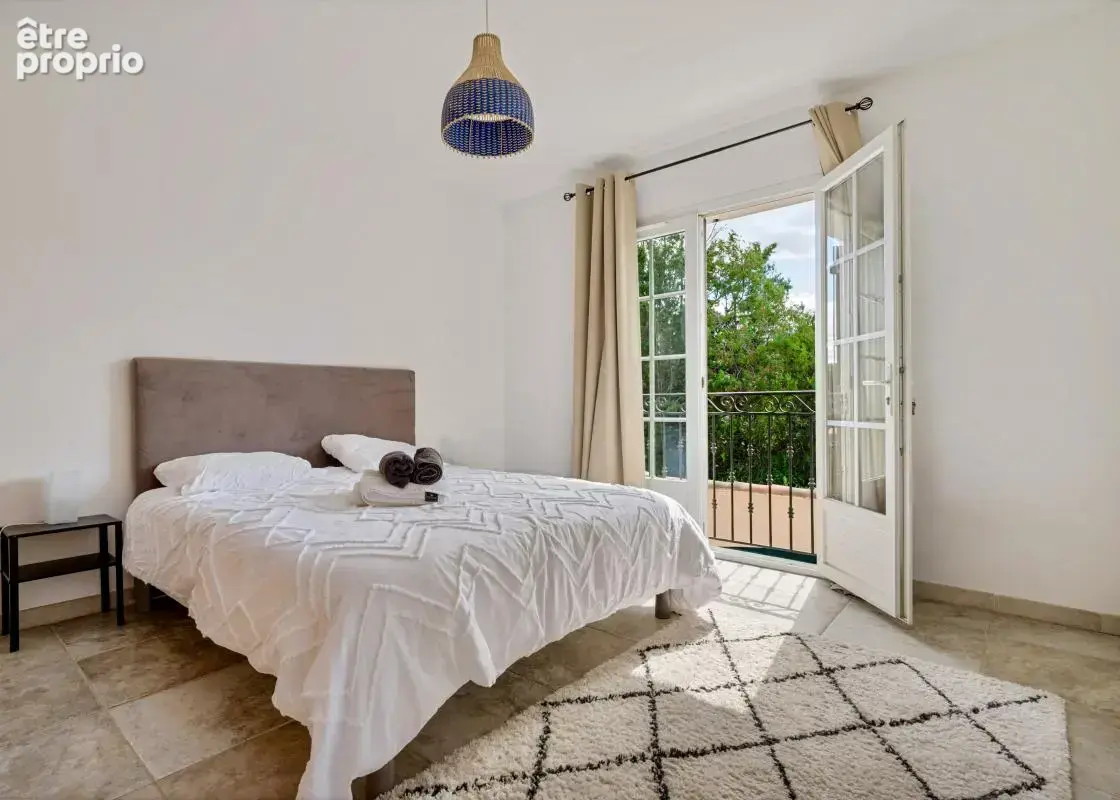 Maison 221 m² à Aix-En-Provence  - photo 8