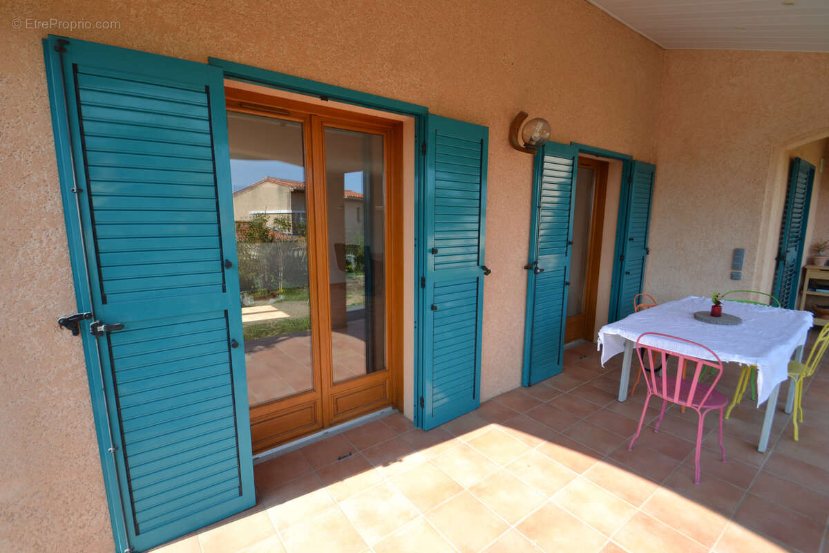 Maison à VALLAURIS