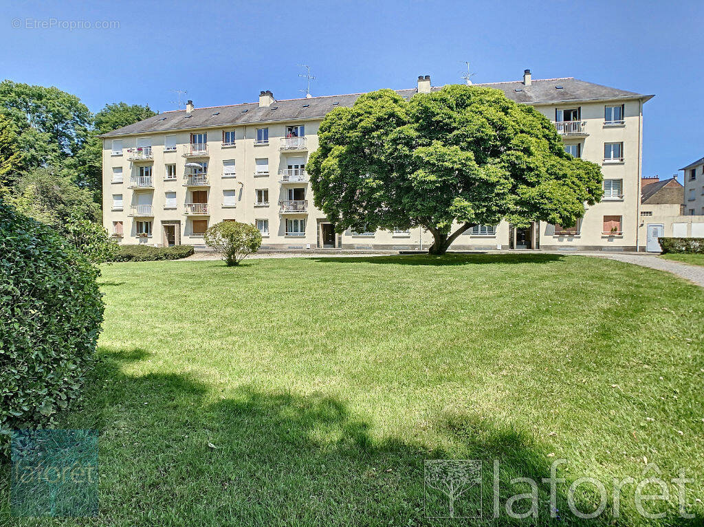 Appartement à FOUGERES
