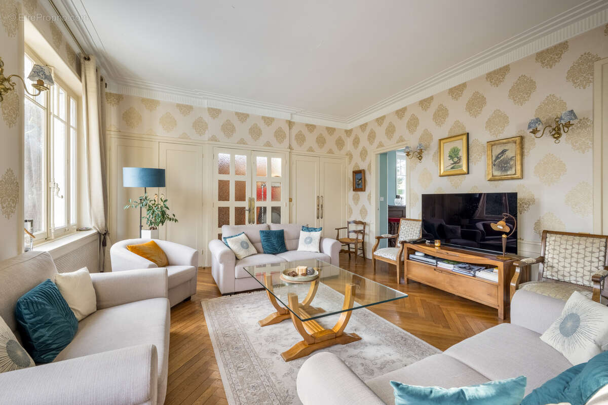 Maison à LIMAS
