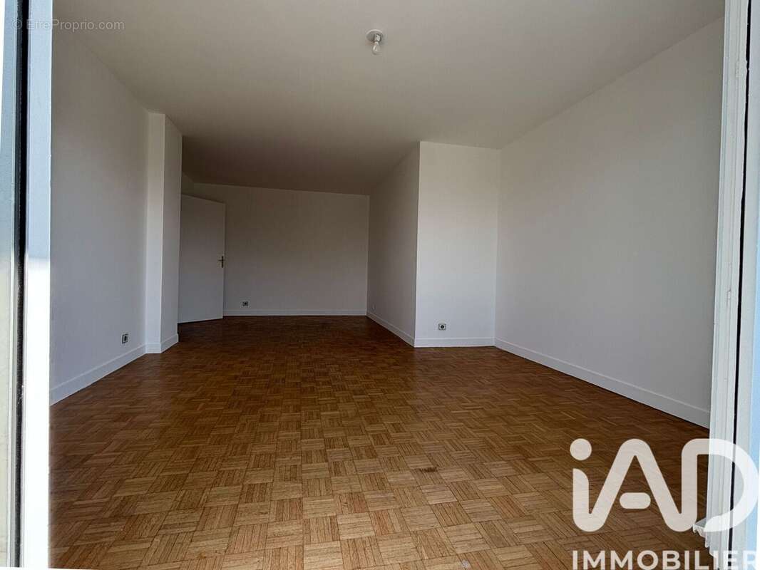 Photo 3 - Appartement à LA GARENNE-COLOMBES