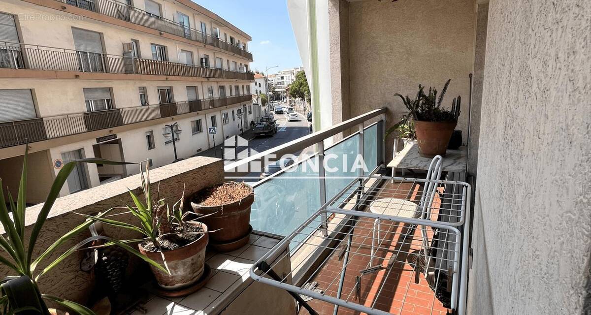 Appartement à LE CANNET