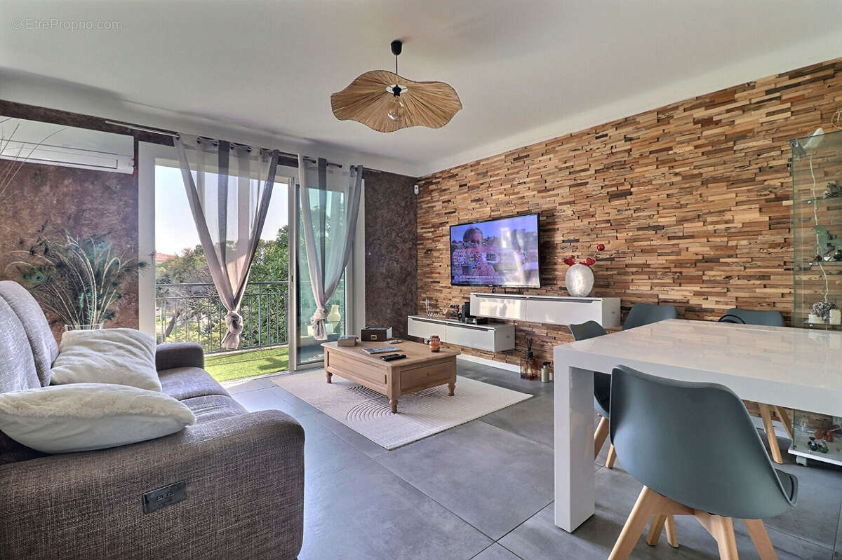Appartement à SAINT-RAPHAEL
