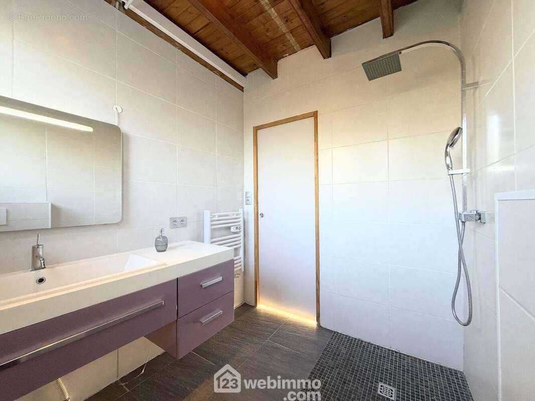 Maison à TREDREZ-LOCQUEMEAU