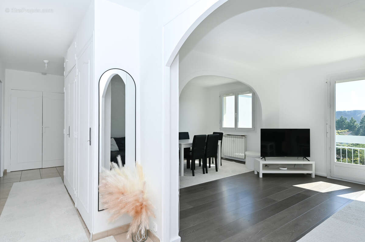 Appartement à CHASSE-SUR-RHONE