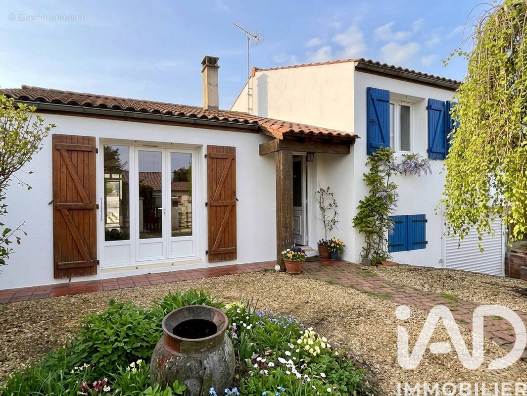 Photo 1 - Maison à LA JARRIE