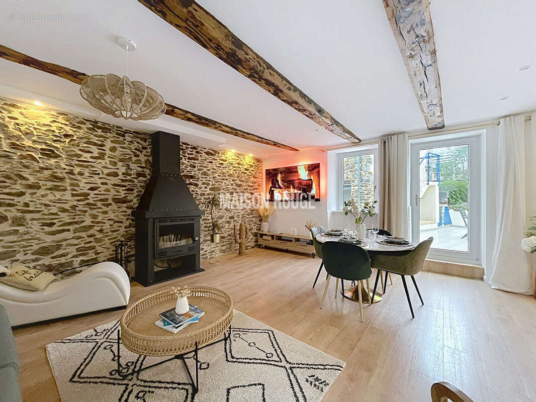 Maison à SAINT-MELOIR-DES-ONDES