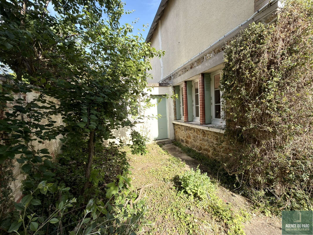 Maison à VILLE-D'AVRAY