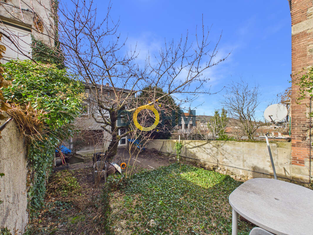 Appartement à SAINT-ETIENNE