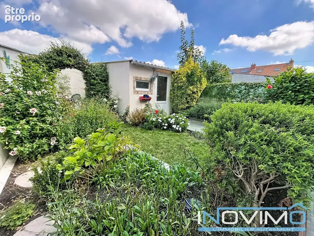 Maison 104 m² à Coudekerque-Branche  - photo 1