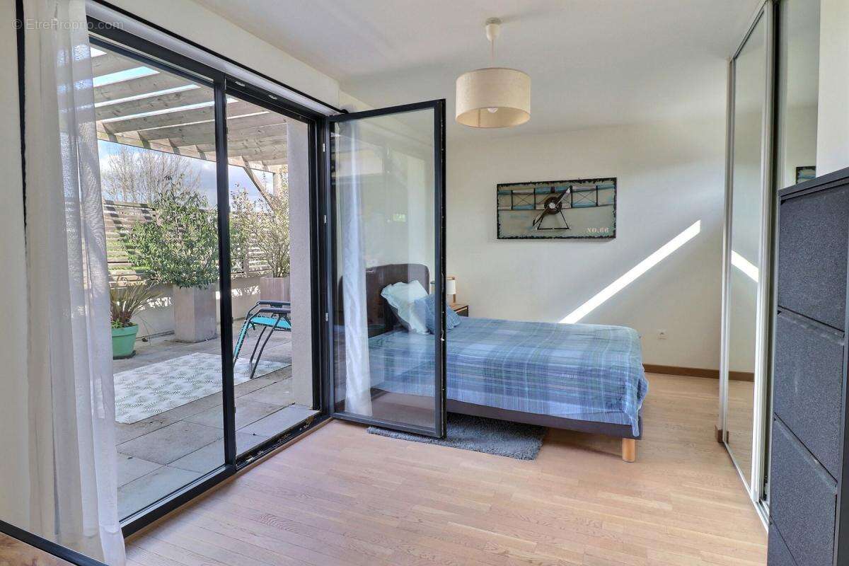 Appartement à SAINT-NOM-LA-BRETECHE
