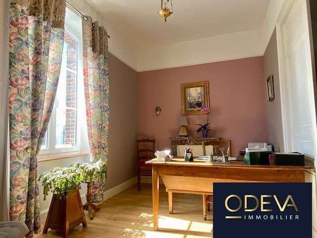 Maison à CONDE-SUR-VIRE