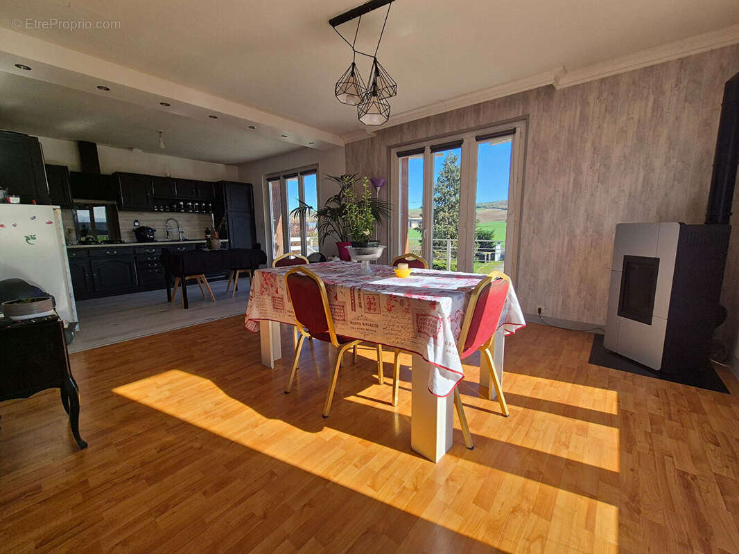 Maison à PONT-DU-CHATEAU