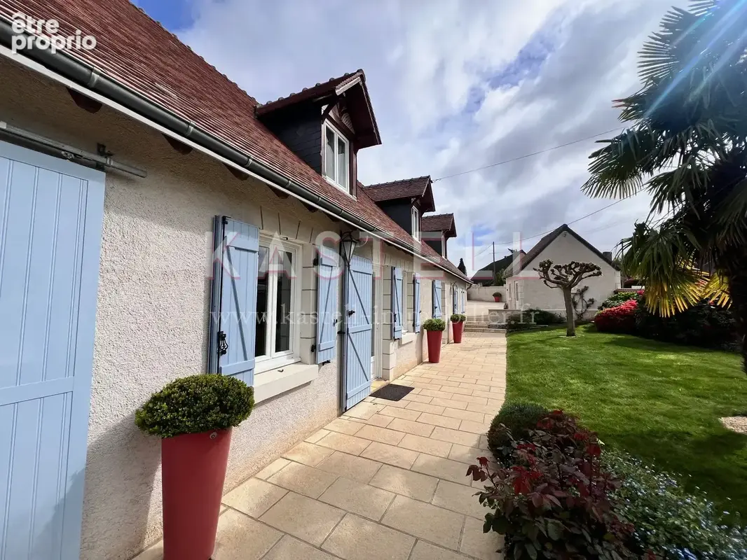 Longère rénovée de 240m2, proche Amboise dans un hameau très calme - photo 19