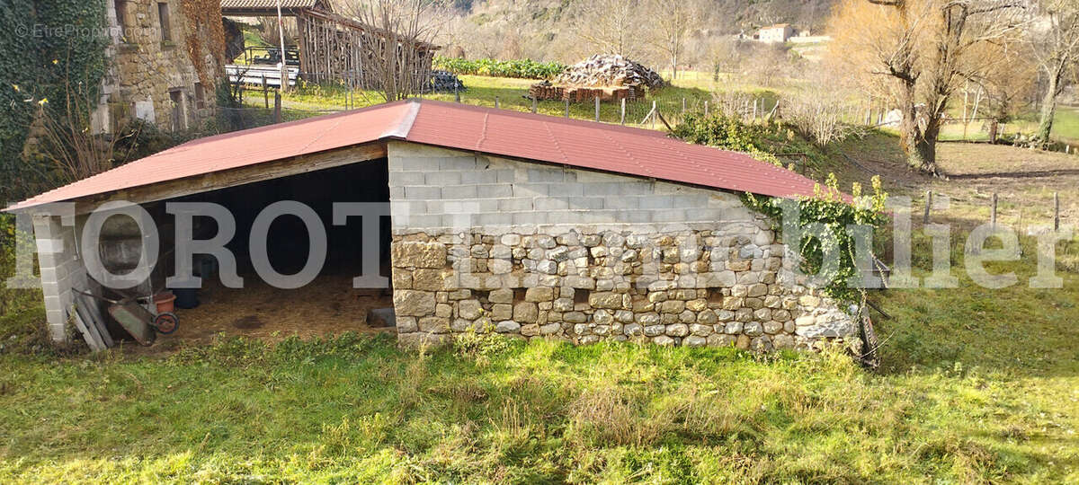 Maison à SAINT-MARTIN-DE-VALAMAS