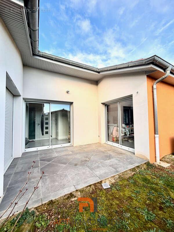 Maison à FRONTENAS