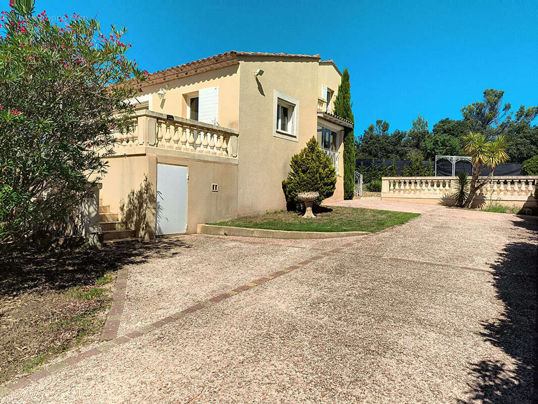 Maison à VILLENEUVE-LES-AVIGNON