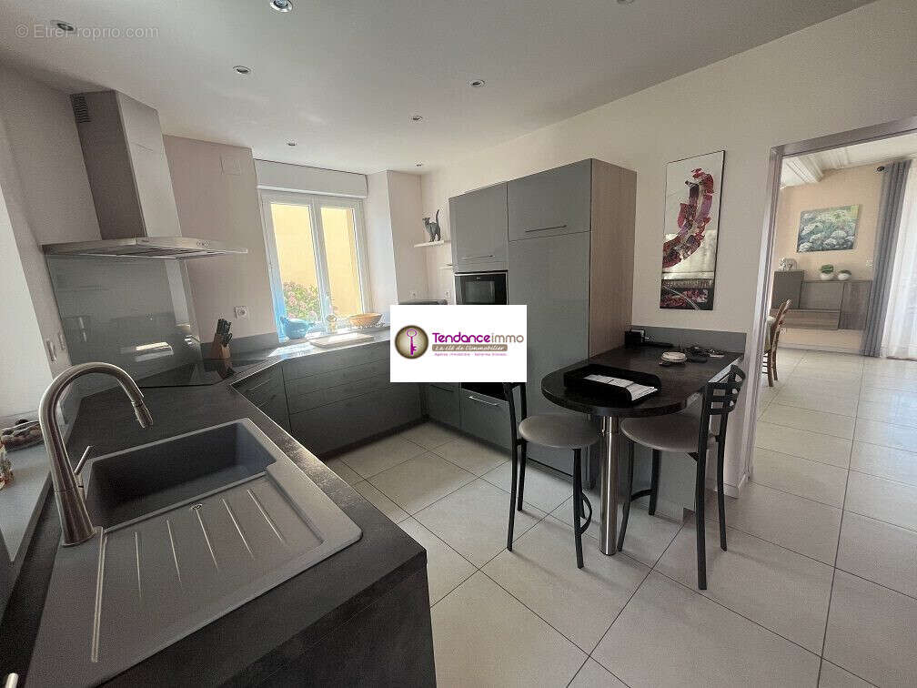 Maison 234 m² à Le Mele-Sur-Sarthe  - photo 3