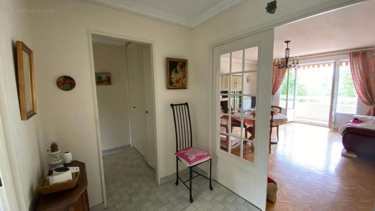Appartement à FONTAINES-SUR-SAONE