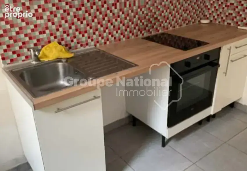 NÎMES Quartier Hoche-Sernam Immeuble de 3 appartements avec garage et cour - photo 15