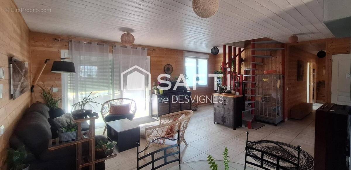 Photo 1 - Maison à ETANG-SUR-ARROUX