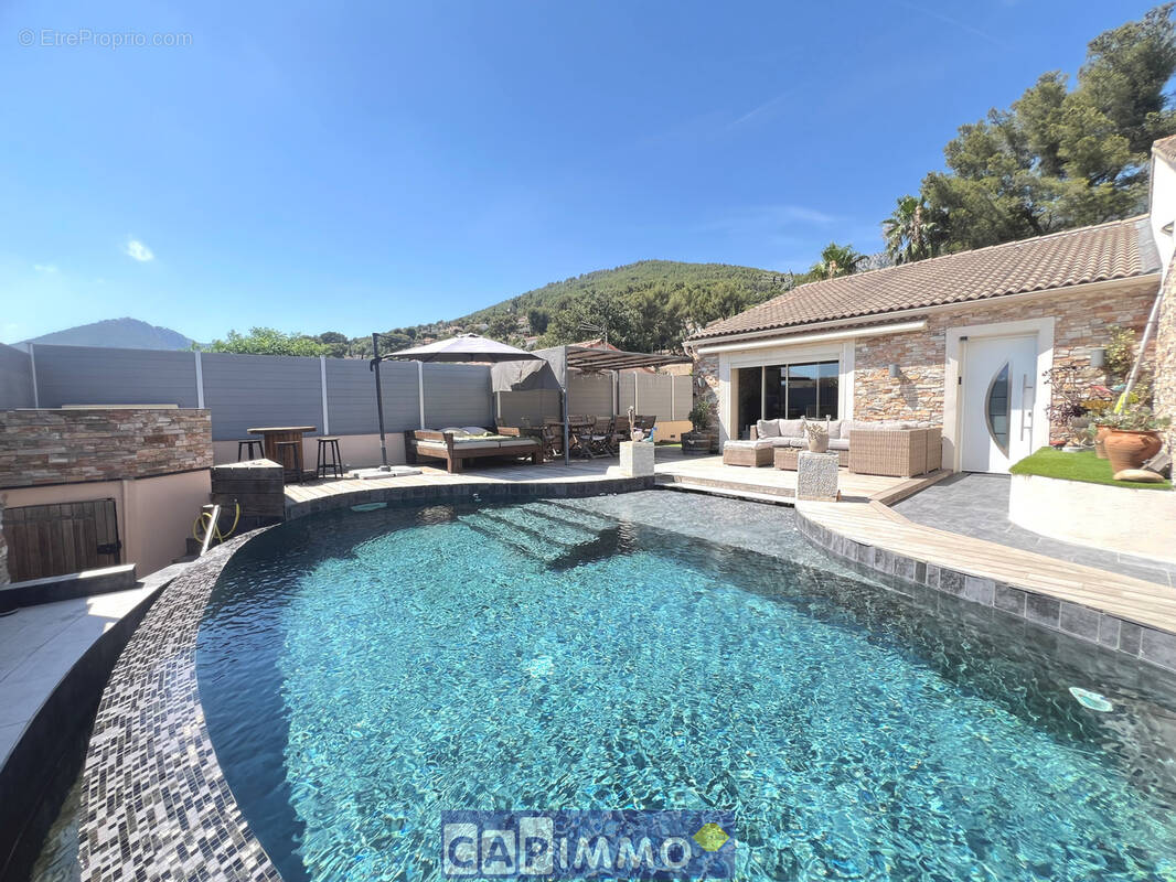 Maison à LA VALETTE-DU-VAR