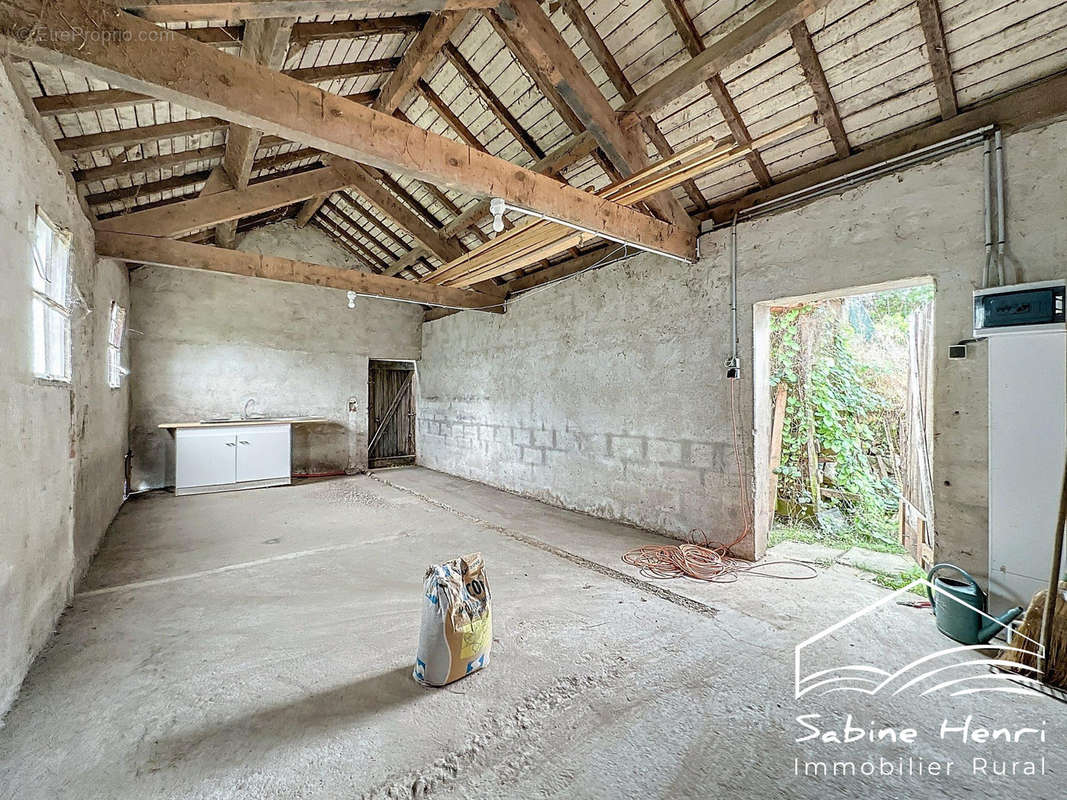 Terrain à MIRANDOL-BOURGNOUNAC