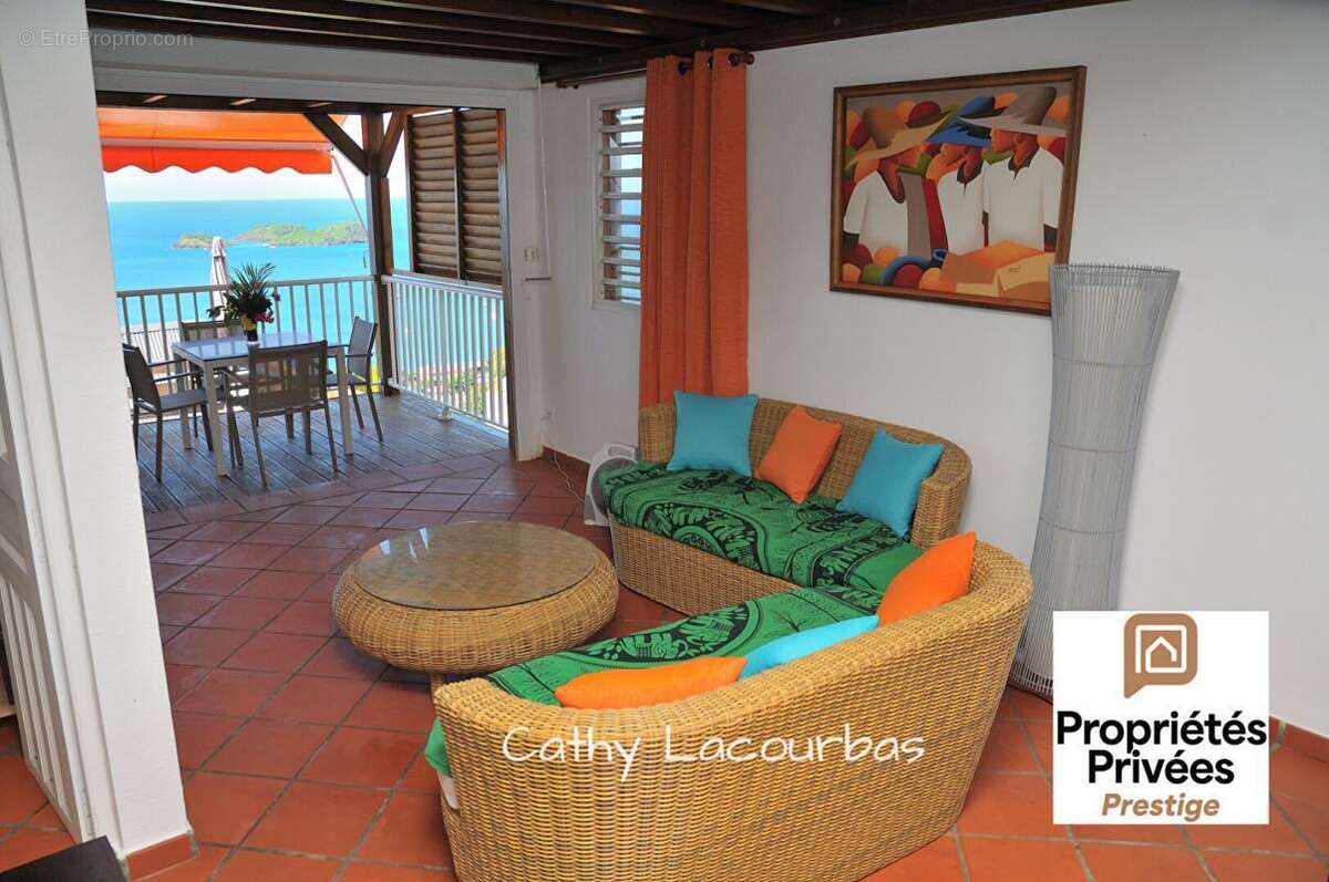 Appartement T3 Duplex, vue mer exceptionnelle - Bouillante - photo 3