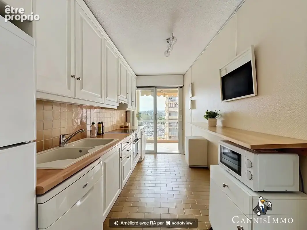 MANDELIEU Grand 2 pièces avec terrasse de 14,70m2 et parking en sous-sol Piscine - photo 9