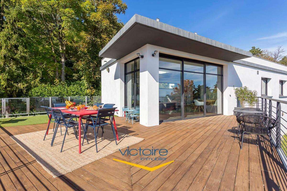 Maison à SAINT-CYR-AU-MONT-D&#039;OR