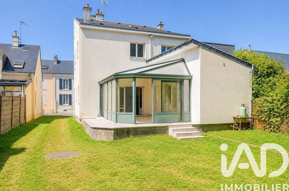 Maison 173 m² à Le Mans  - photo 2