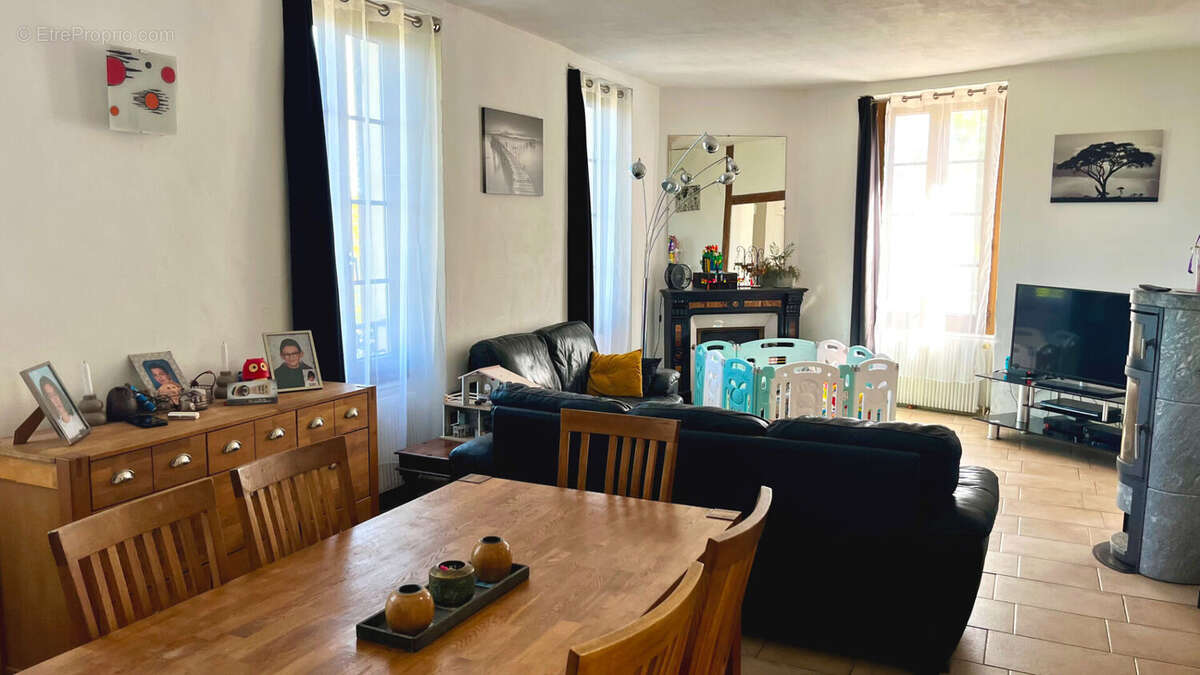 Maison à APPOIGNY