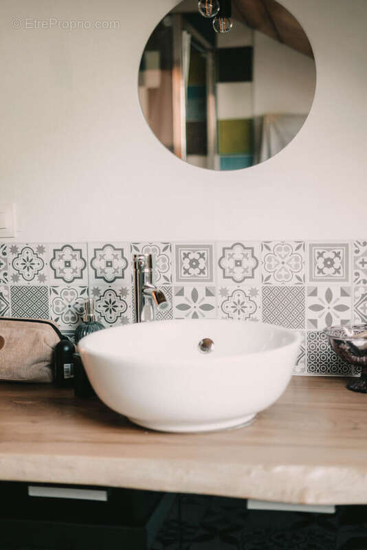 Maison à CHAUX-CHAMPAGNY