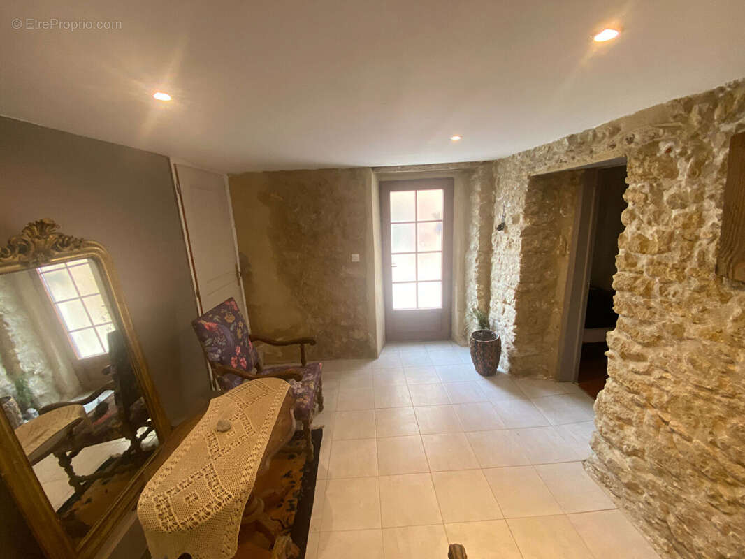 Maison rénovée avec 4 chambres, terrasse - photo 8
