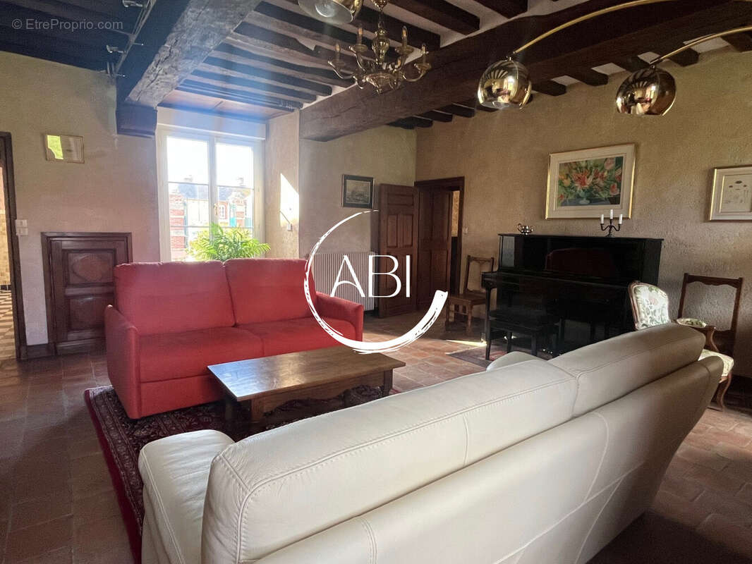 Maison à SAINT-AIGNAN-DE-COUPTRAIN